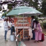 Cancún removing vendors from main avenues before World Cup crowds