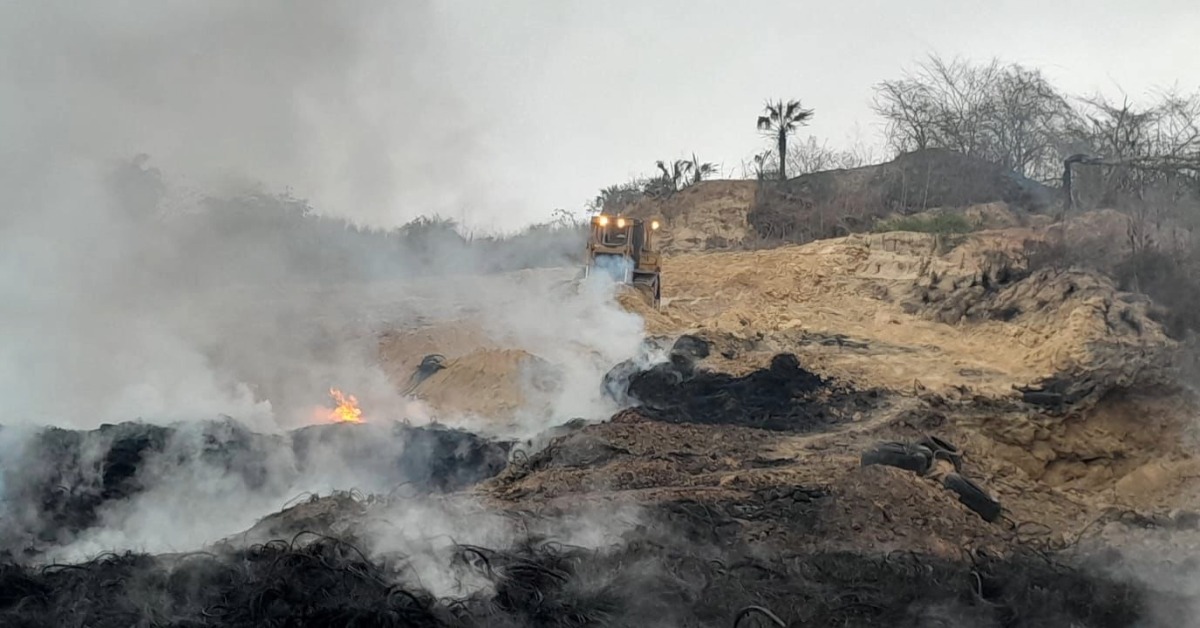 Crews Control Tire Fire at Puerto Vallarta Landfill
