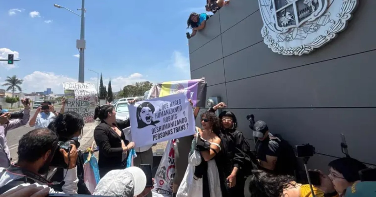 LGBTQ+ groups celebrate Querétaro gender identity law