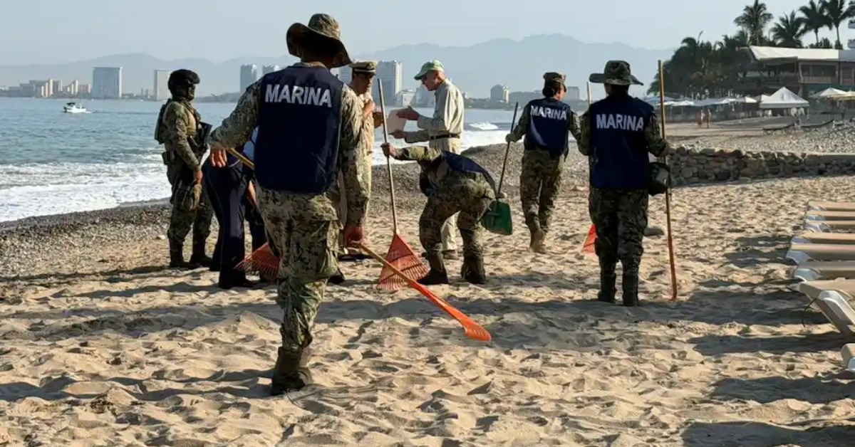 Navy Joins Beach Cleanup Push in Puerto Vallarta