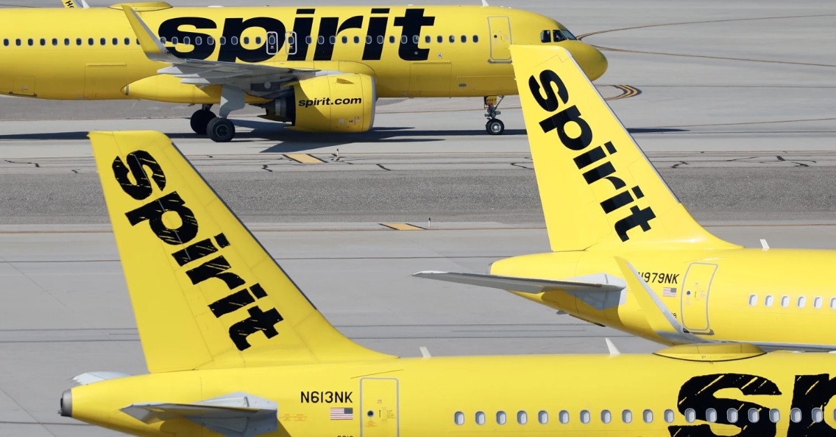 Spirit Shutdown Leaves Cancún Travelers Seeking Help