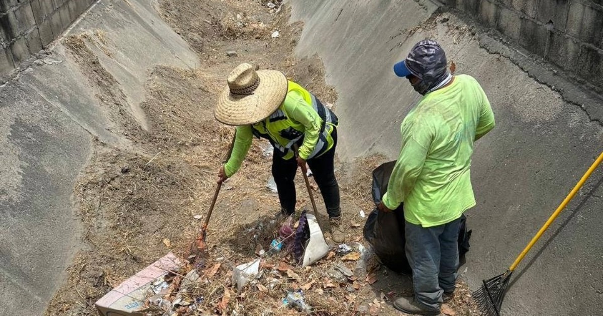 Bahía Drainage Crews Race First Heavy Rains in June