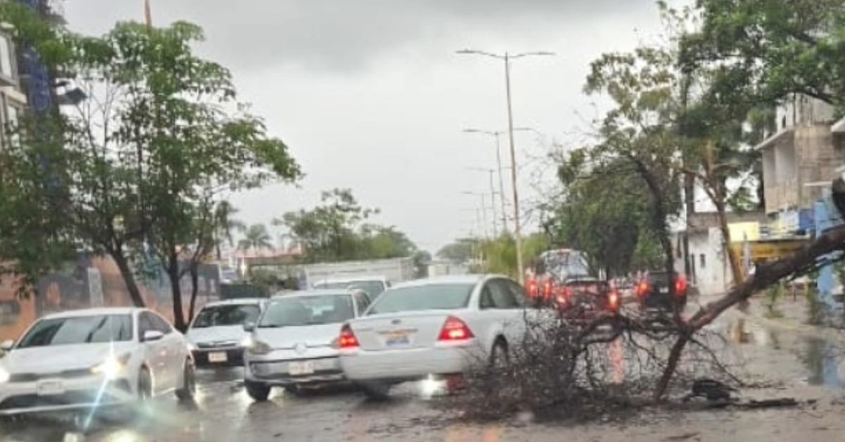 Heavy rain floods Puerto Vallarta streets