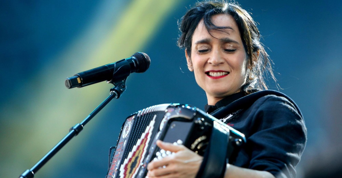 Julieta Venegas Set for Free Vallarta Fan Zone Show