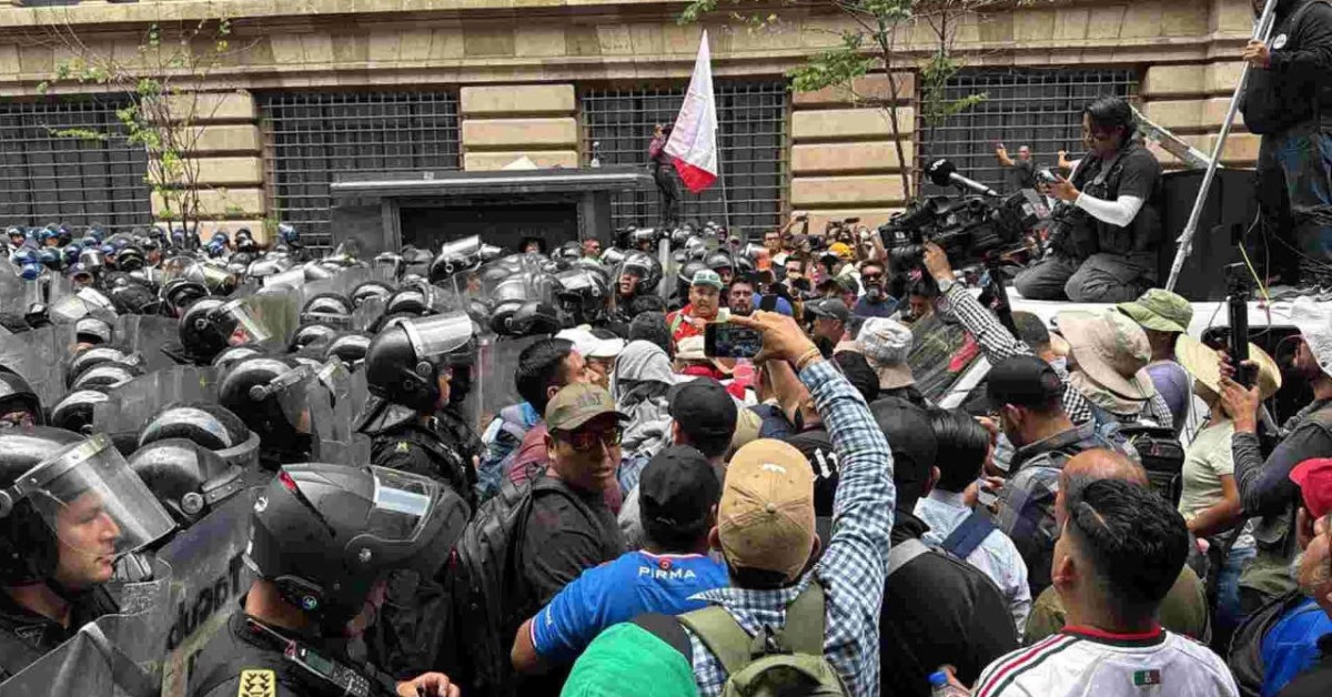 Mexico City Teacher Protests Could Make World Cup Travel Messy