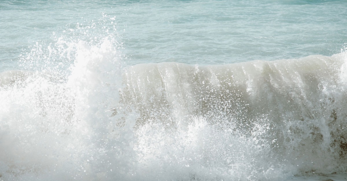 Puerto Vallarta Faces High Surf and Rip Current Risk