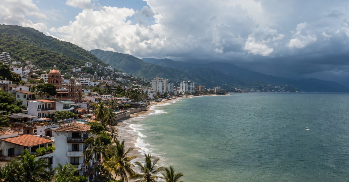 Puerto Vallarta Weather Brings Heat and Storm Risk